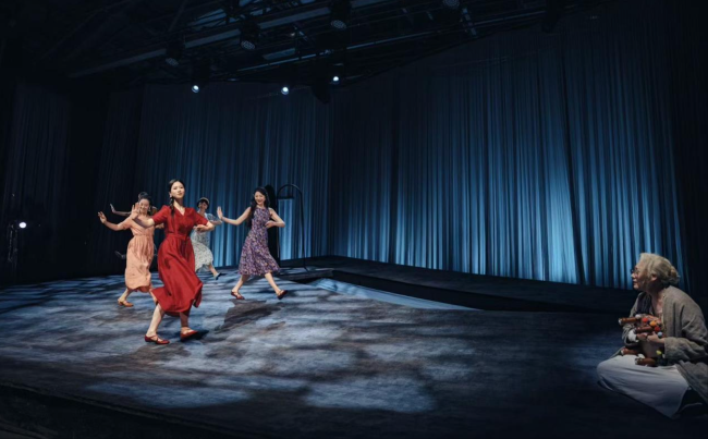 《长翅膀的杜若》剧照,倪十三摄